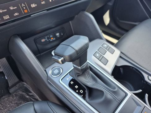 New 2026 Kia Sportage EX AWD/4WD image 9