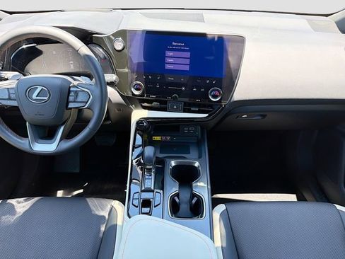 Used 2022 Lexus NX 350h AWD image 19