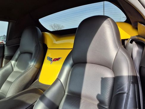 Used 2007 Chevrolet Corvette Convertible w/ Preferred Equipment Group image 25