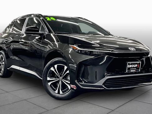 Used 2024 Toyota bZ4X FWD w/ Weather Package image 2
