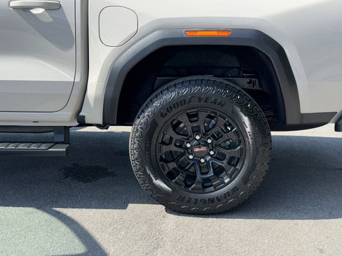New 2026 GMC Canyon Elevation w/ Convenience Package RWD image 46