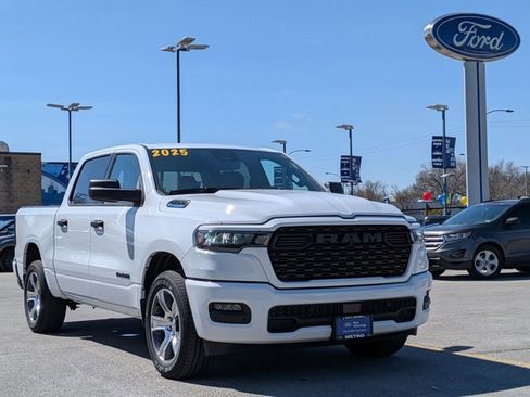 Used 2025 RAM 1500 Tradesman AWD/4WD image 2