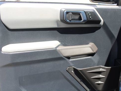 Used 2022 Ford Bronco Badlands AWD/4WD image 13