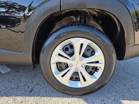 Used 2024 Chevrolet Trax LS image 17