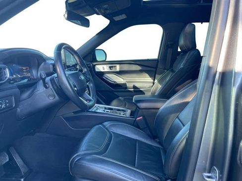 Used 2021 Ford Explorer ST w/ Equipment Group 401A image 9