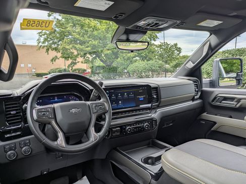 Used 2026 Chevrolet Silverado 2500 ZR2 w/ ZR2 Bison Edition AWD/4WD image 9