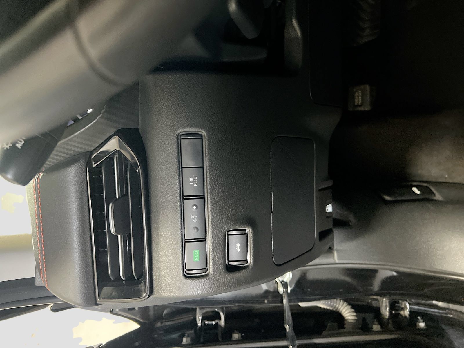Used 2025 Nissan Sentra SR FWD image 10