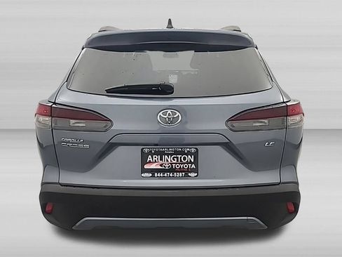 Used 2026 Toyota Corolla Cross LE FWD image 5
