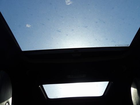 Used 2022 Chevrolet Traverse High Country w/ LPO, Floor Liner Package image 31