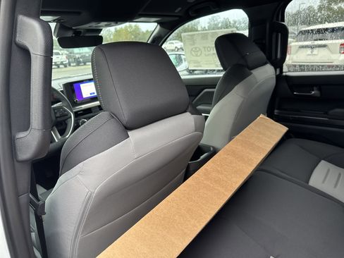 New 2025 Toyota Tacoma TRD Off-Road image 24