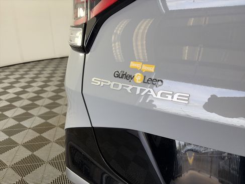 Certified 2024 Kia Sportage SX AWD/4WD image 16