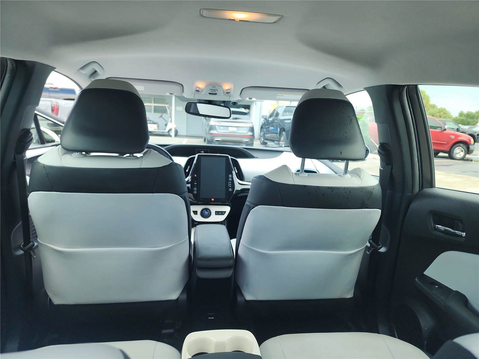 Used 2017 Toyota Prius Prime Advanced FWD image 24
