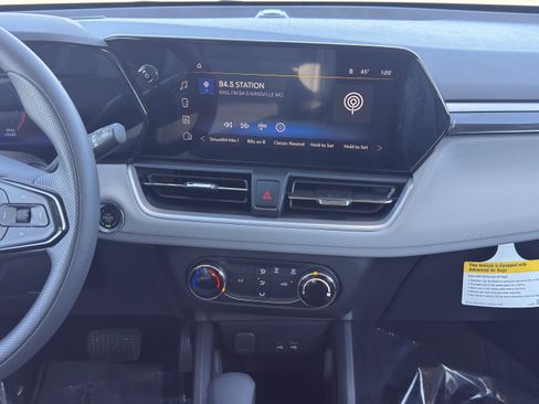 New 2026 Chevrolet TrailBlazer LS image 23