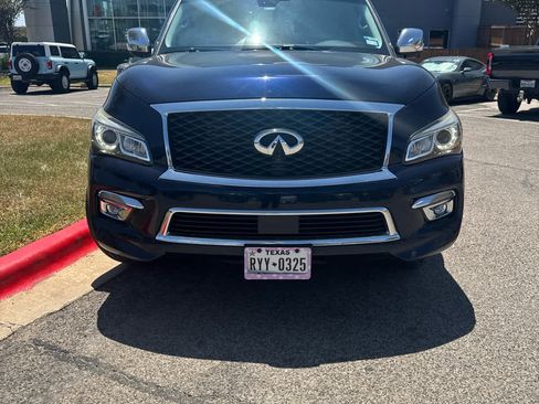 Used 2017 INFINITI QX80 Signature Edition RWD image 3