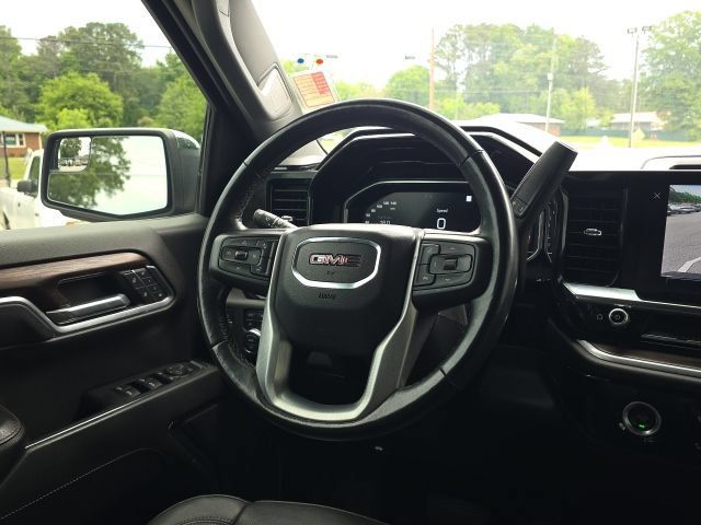 Used 2022 GMC Sierra 1500 SLT AWD/4WD image 38
