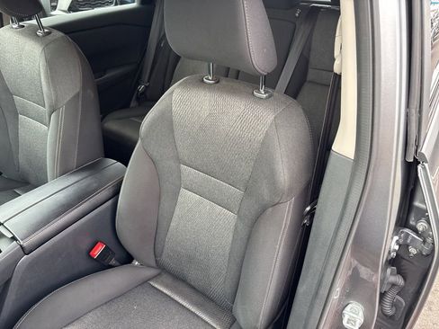 Used 2024 Nissan Rogue SV image 14