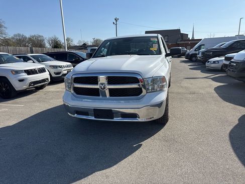 Used 2017 RAM 1500 Classic SLT image 1