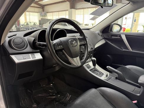 Used 2011 MAZDA MAZDA3 s Grand Touring w/ Tech Pkg FWD image 19