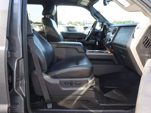 Used 2011 Ford F250 Lariat w/ Lariat Interior Pkg AWD/4WD image 26