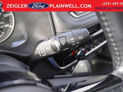 Used 2023 Nissan Rogue SL image 28