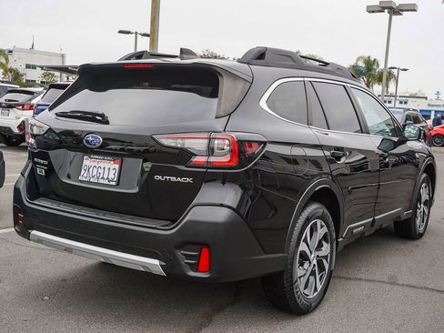 Used 2022 Subaru Outback Limited AWD/4WD image 6