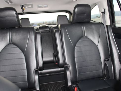 Certified 2022 Toyota Highlander XLE image 25