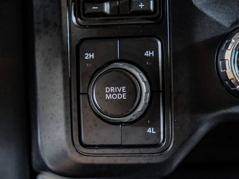 Used 2026 Ford F350 Lariat AWD/4WD image 25