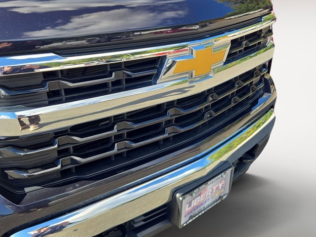 Used 2024 Chevrolet Silverado 1500 LT AWD/4WD image 15