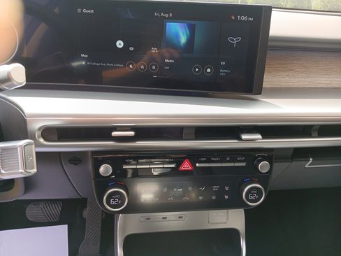 New 2026 Hyundai Ioniq 9 Limited image 26