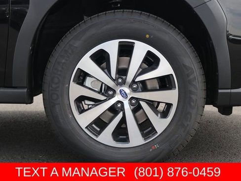 Used 2025 Subaru Outback Premium AWD/4WD image 10