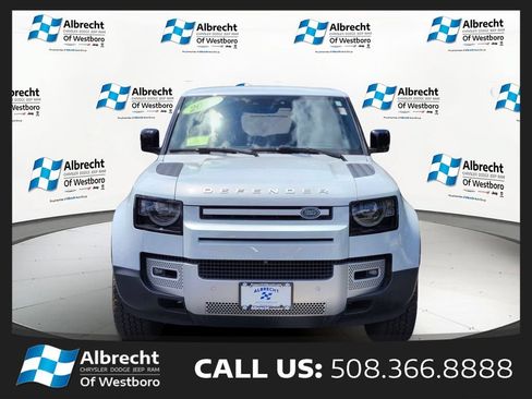 Used 2023 Land Rover Defender 90 SE AWD/4WD image 8