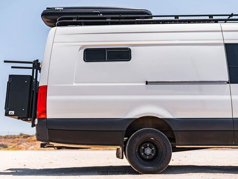 Used 2019 Mercedes-Benz Sprinter 4x4 170 image 10