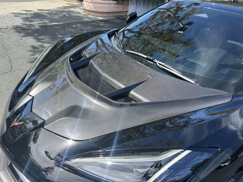 Used 2025 Chevrolet Corvette Z06 w/ Z07 Performance Package RWD image 24