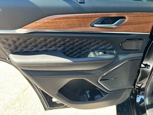 New 2025 Jeep Grand Cherokee Summit AWD/4WD image 23