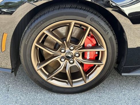 Used 2025 Ford Mustang GT Premium RWD image 9