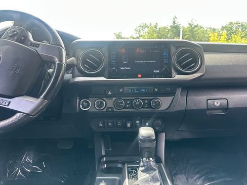 Used 2019 Toyota Tacoma TRD Pro AWD/4WD image 23