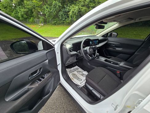 Used 2026 Nissan Kicks S FWD image 10