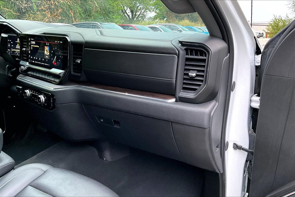 Used 2025 GMC Sierra 1500 SLT RWD image 19