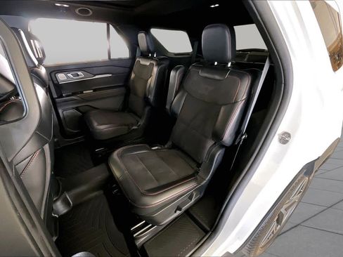 Used 2025 Ford Explorer ST AWD/4WD image 19
