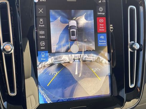 New 2026 Volvo XC40 B5 Plus w/ Protection Package Premier image 18