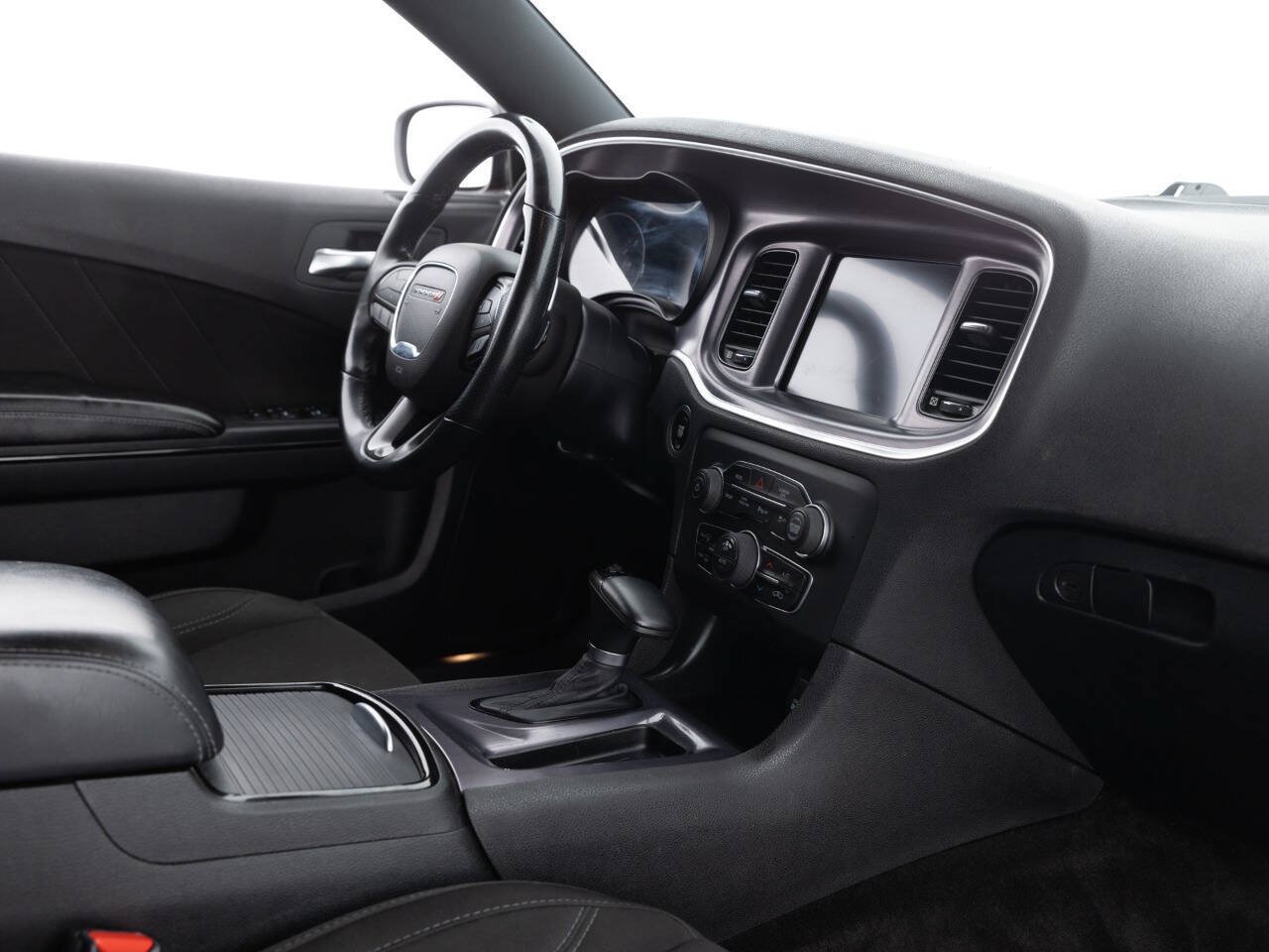 Used 2018 Dodge Charger GT w/ Blacktop Package AWD/4WD image 27