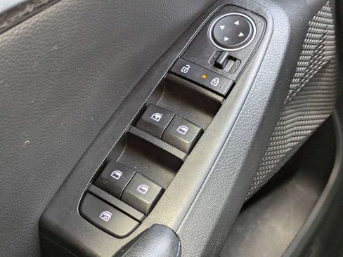 Used 2021 Kia Seltos S AWD/4WD image 26