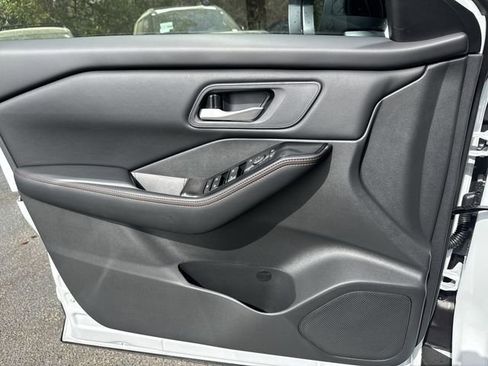New 2026 Nissan Rogue SV AWD/4WD image 26