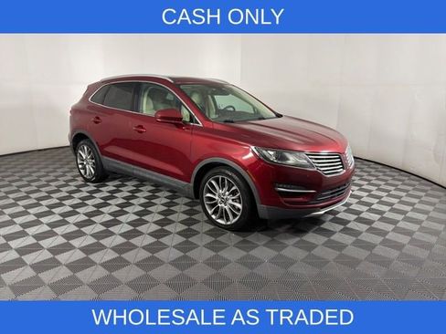 Used 2016 Lincoln MKC Reserve w/ Lincoln MKC Climate Package FWD image 1