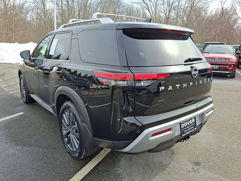 Used 2024 Nissan Pathfinder SL w/ SL Premium Package image 22