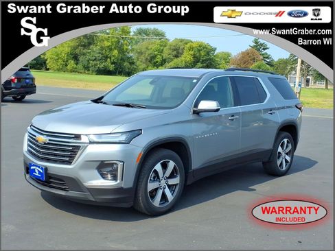 Used 2023 Chevrolet Traverse LT w/ LT Premium Package AWD/4WD image 1