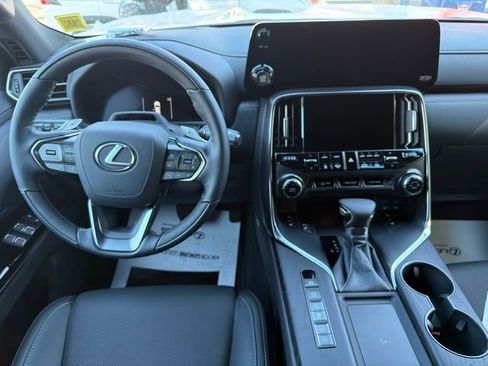 New 2026 Lexus LX 600 4WD w/ Luxury Package image 10