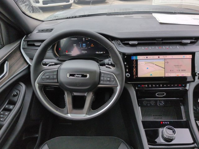 New 2026 Jeep Grand Cherokee Altitude RWD image 14