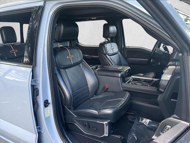 Used 2024 Ford F350 Platinum w/ FX4 Off-Road Package AWD/4WD image 9