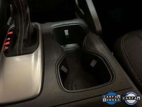 Used 2025 Nissan Frontier SV image 48